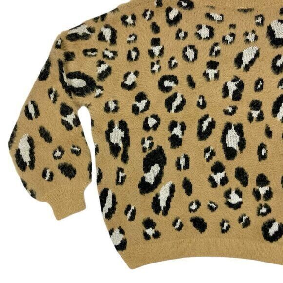 Believe Fuzzy Sweater Womens S/M Brown Leopard Oversized Soft Cozy Pull Over NEW - Picture 9 of 16
